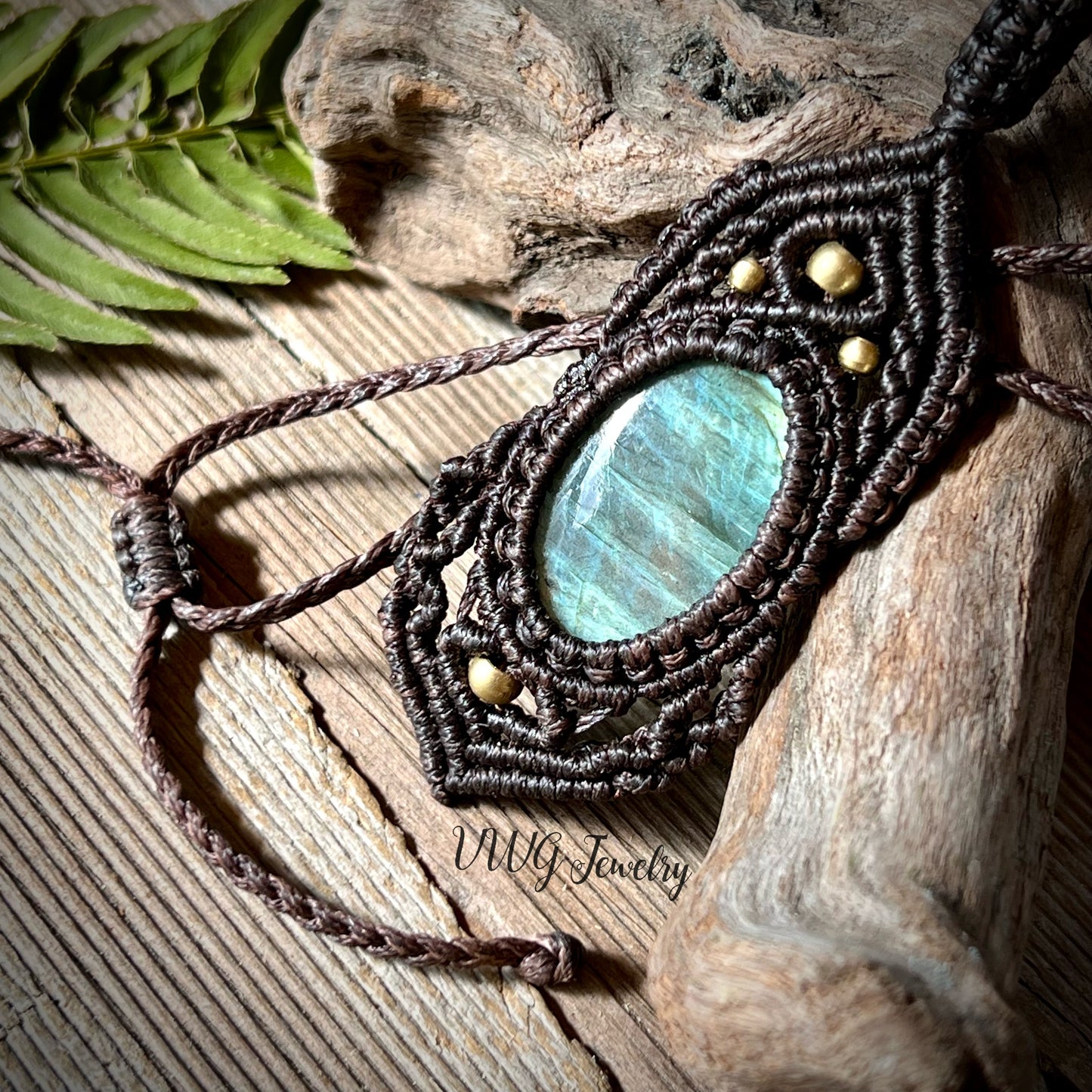 Brown Labradorite & Brass Macrame Necklace