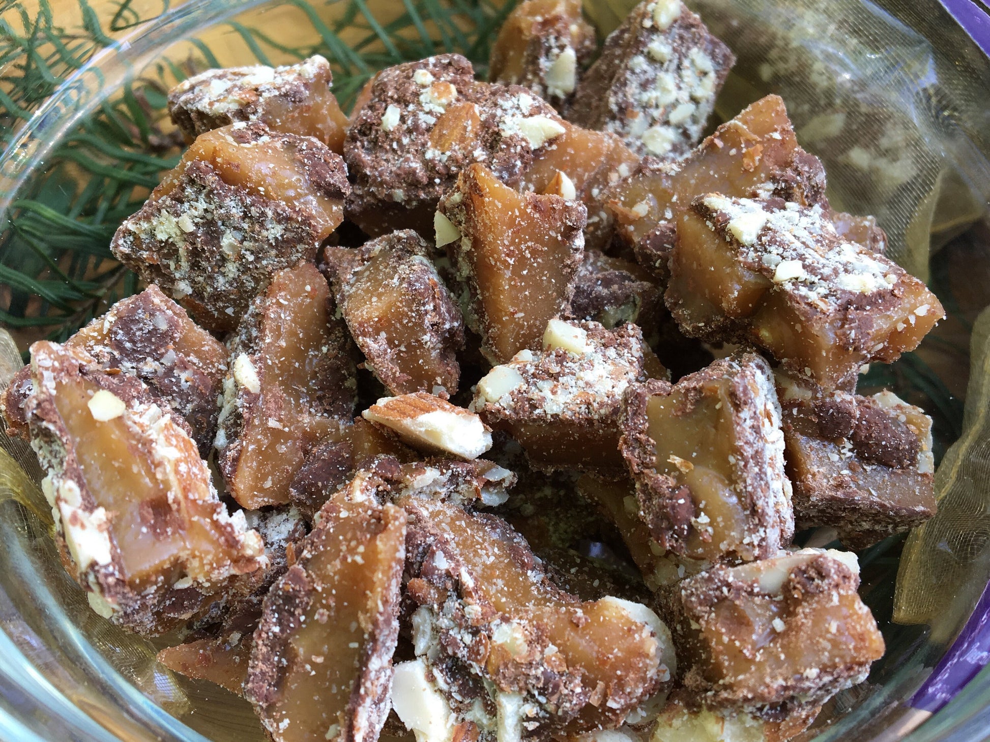 4oz Samba's Roca Toffee Covered In Chocolate & Almonds