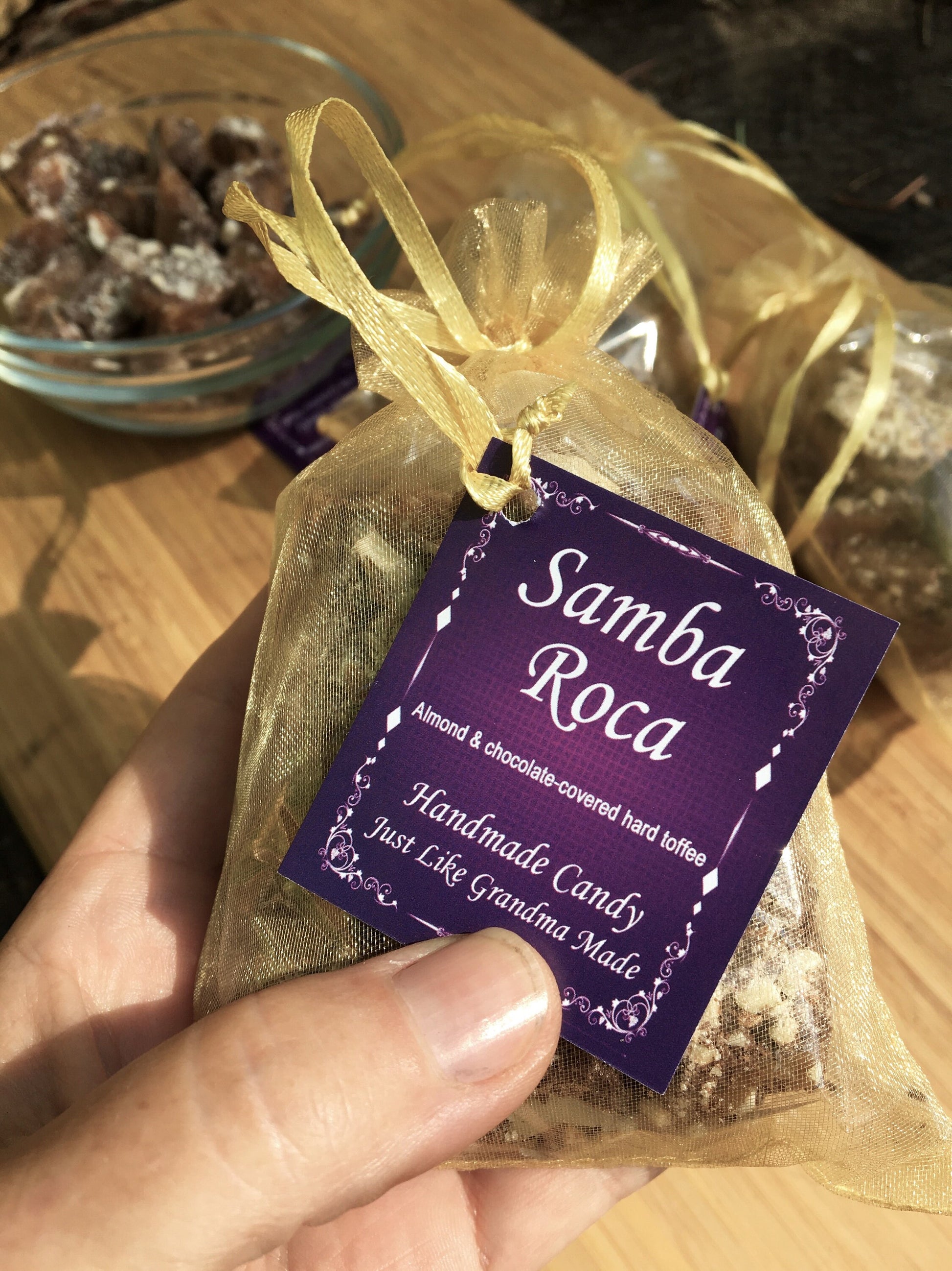 4oz Samba's Roca Toffee Covered In Chocolate & Almonds