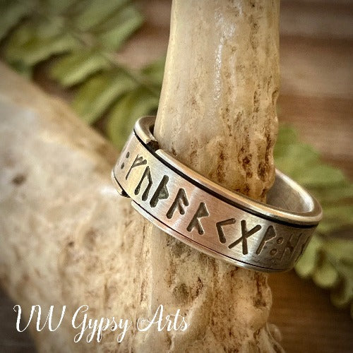 Ancient Rune Insight Spinner Ring