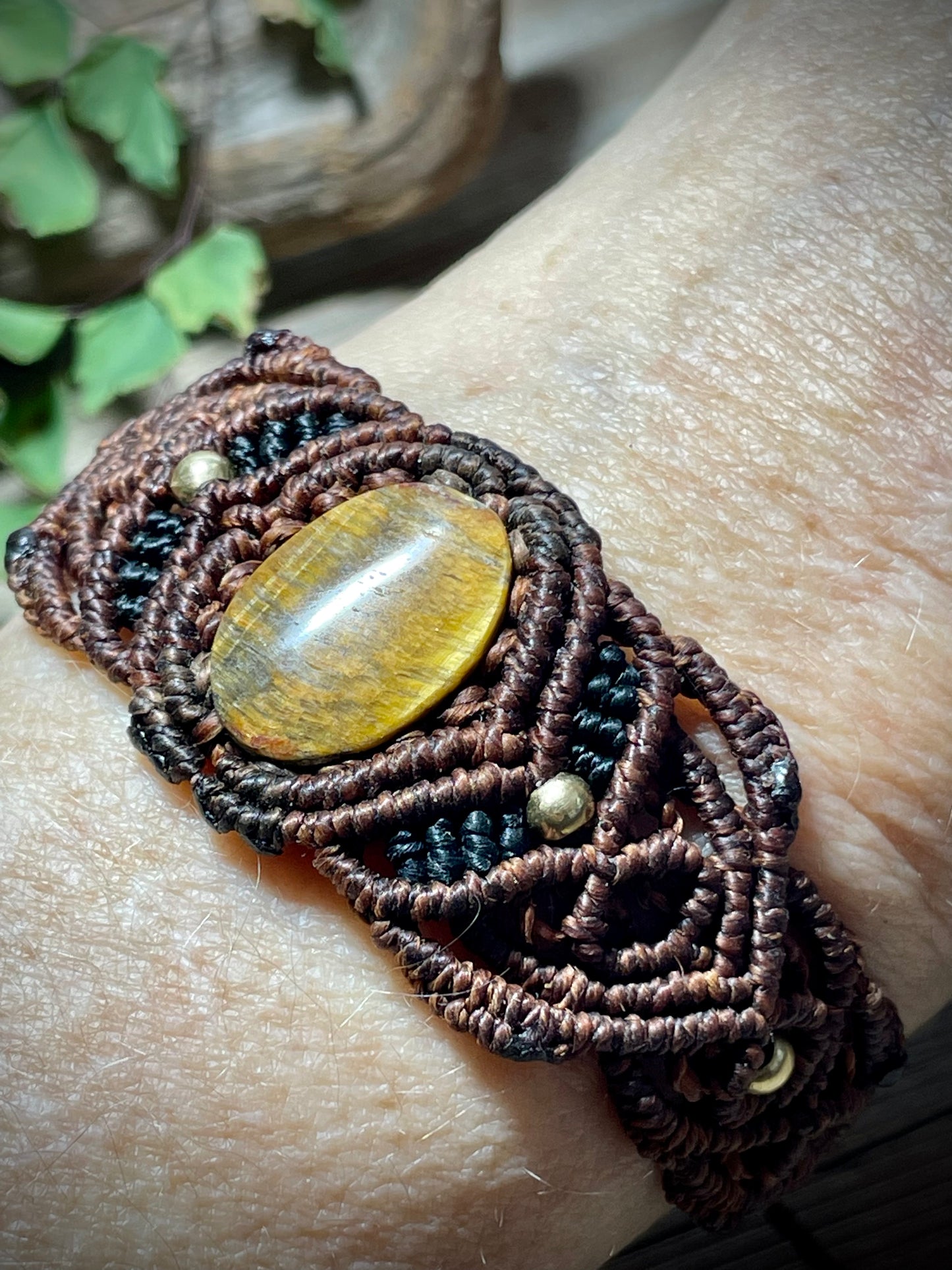 Tiger Eye in Brown Macrame Bracelet