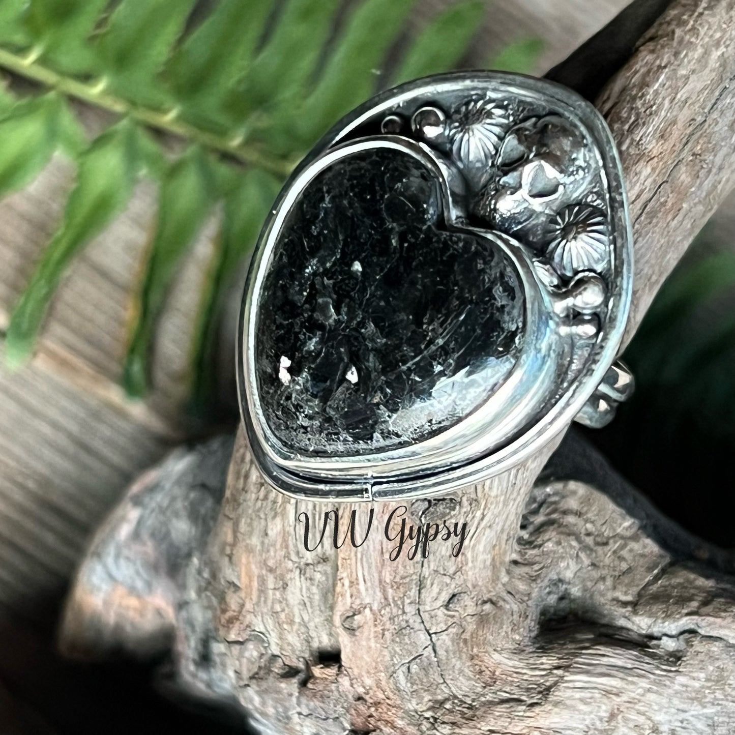 Nuummite Heart & Skull Sterling Ring 8.5