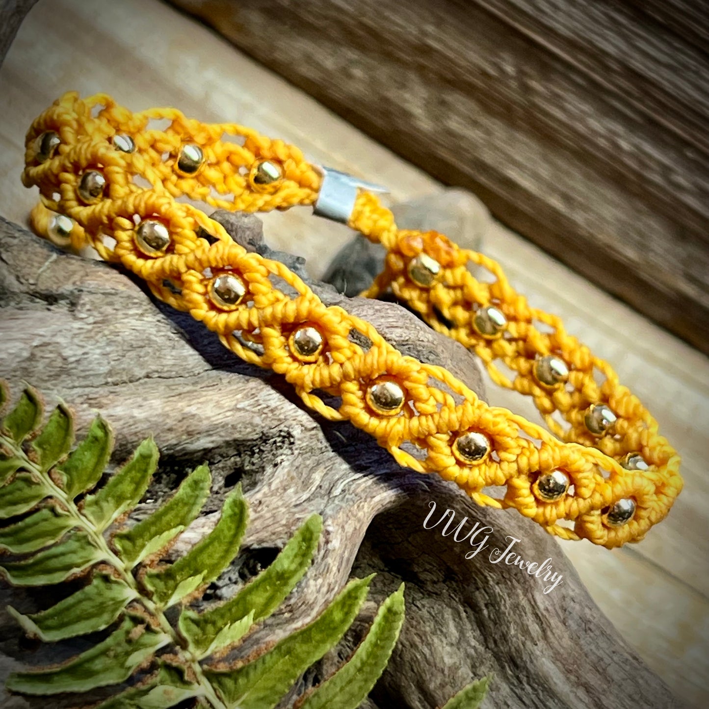 Brass & Lace sm Macrame Bracelet