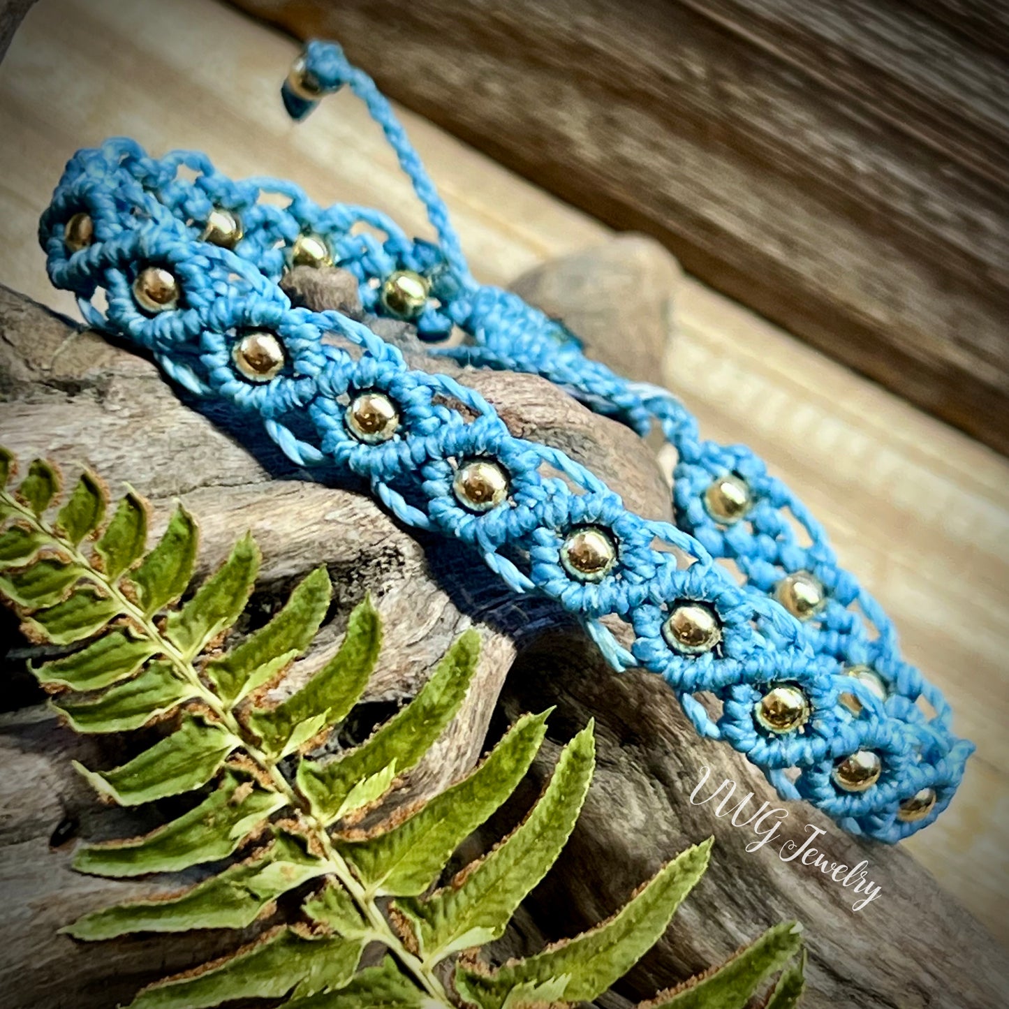 Brass & Lace sm Macrame Bracelet