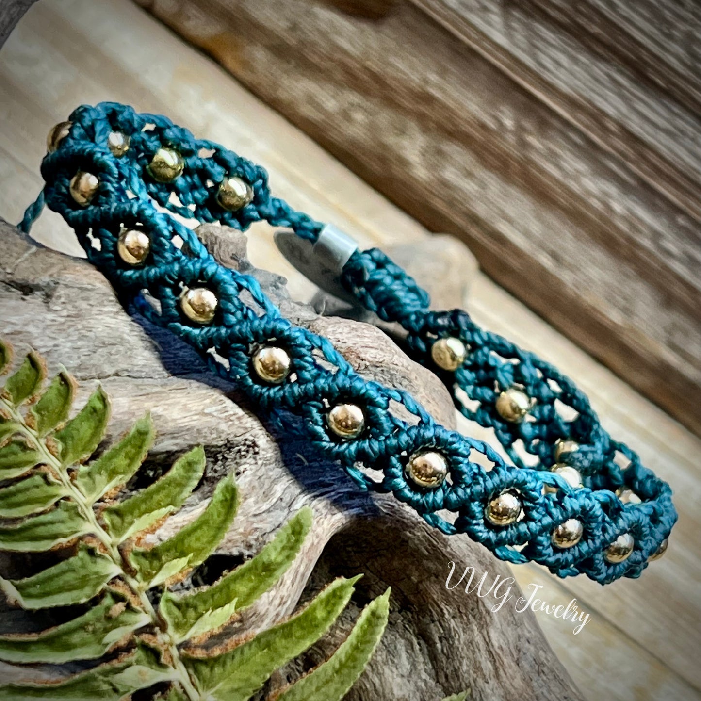 Brass & Lace sm Macrame Bracelet