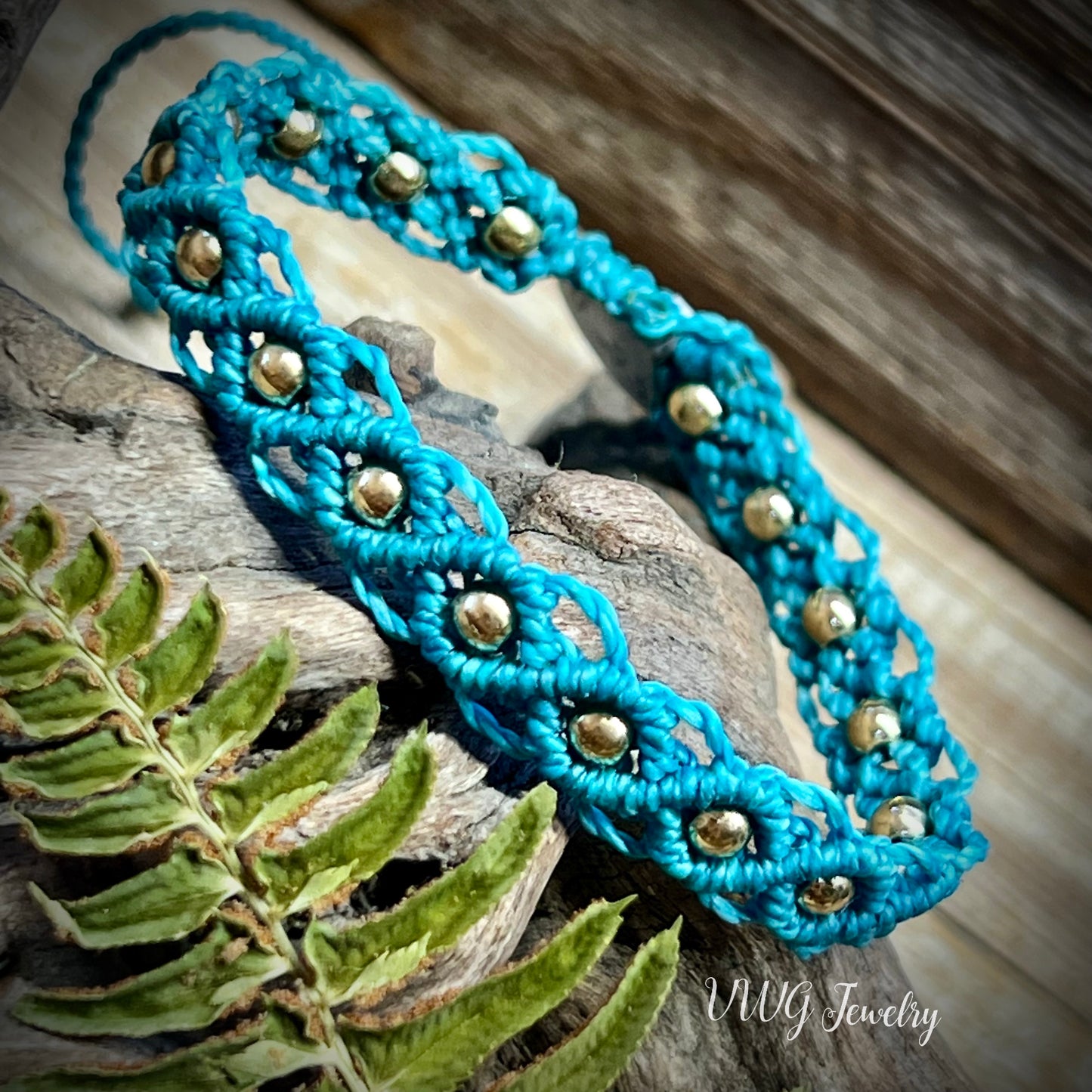 Brass & Lace sm Macrame Bracelet