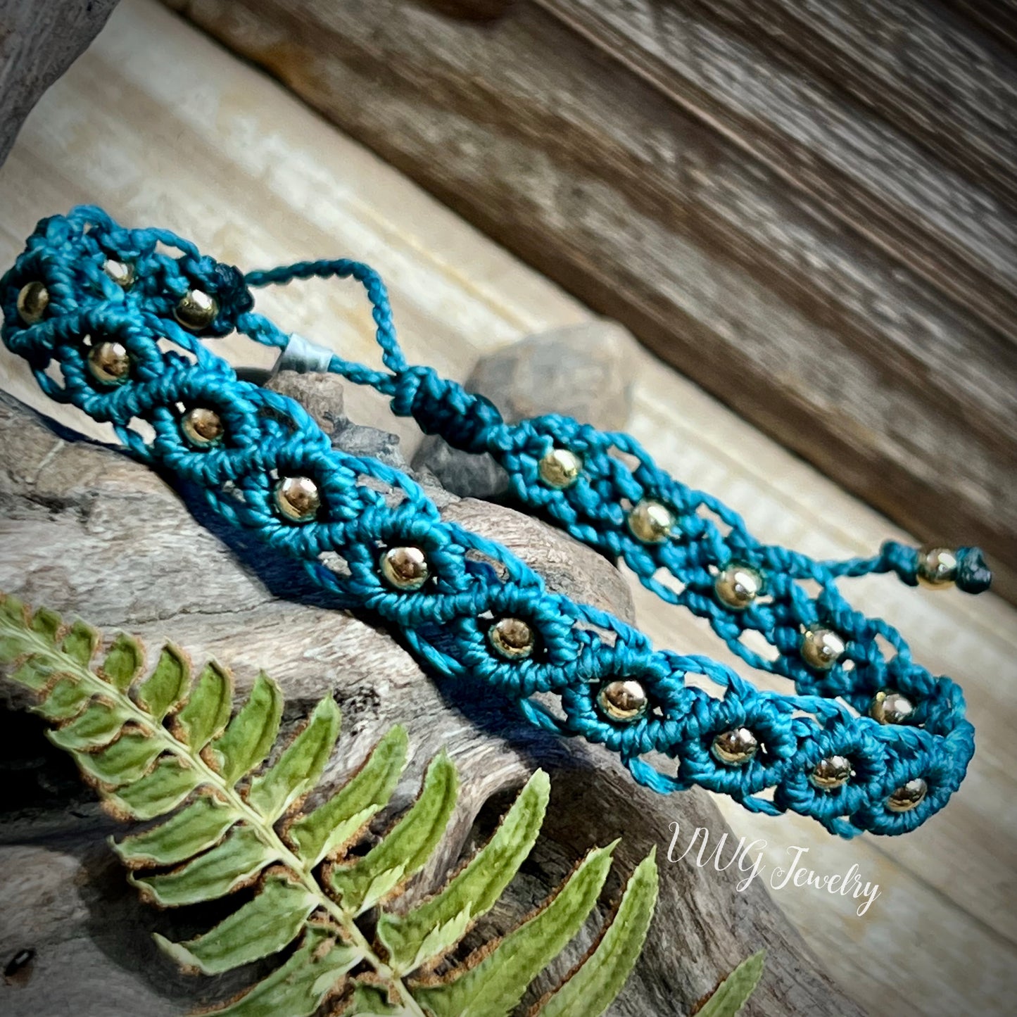 Brass & Lace sm Macrame Bracelet