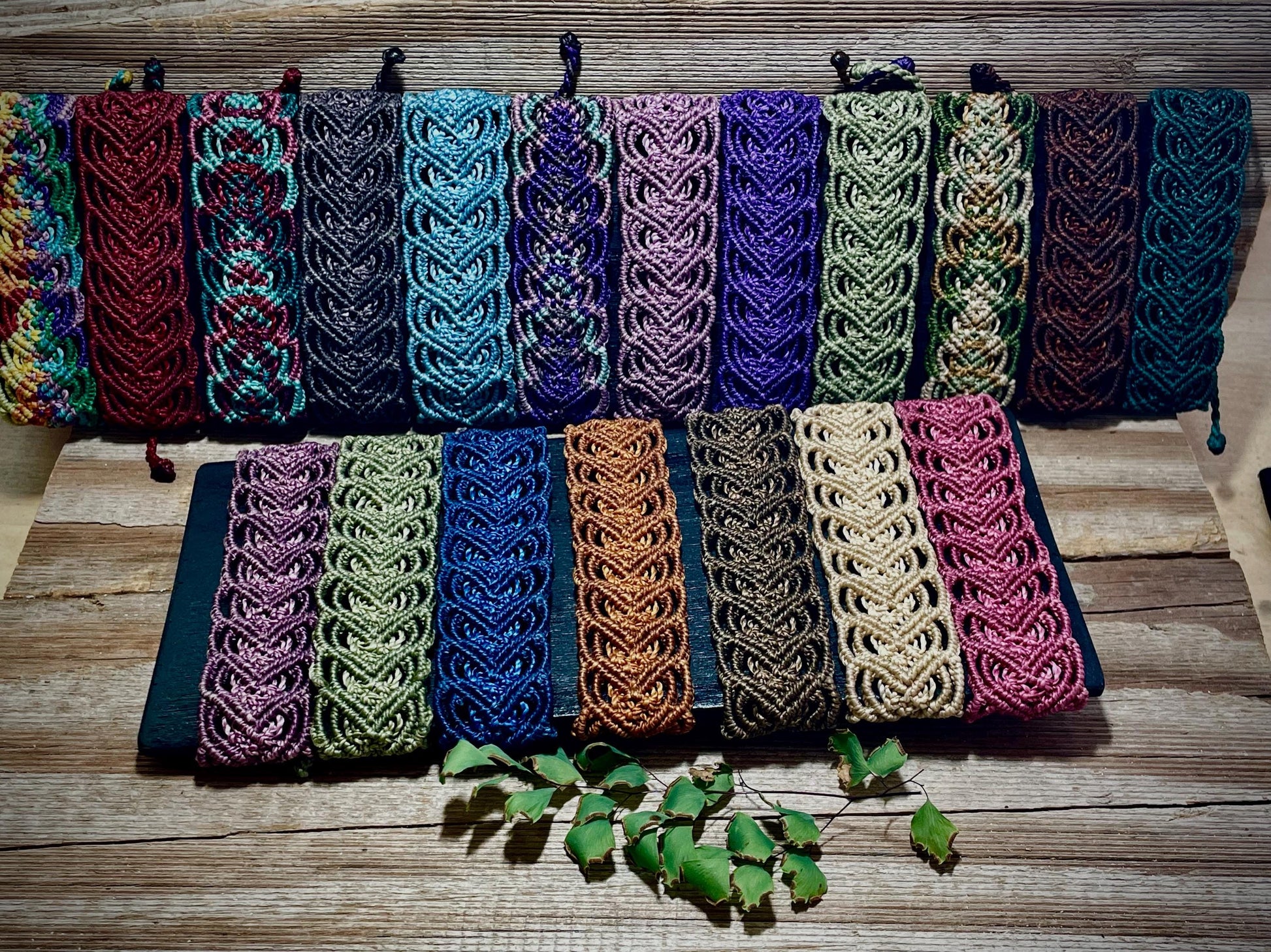 Macrame Corazón Heart Bracelet Handmade Adjustable