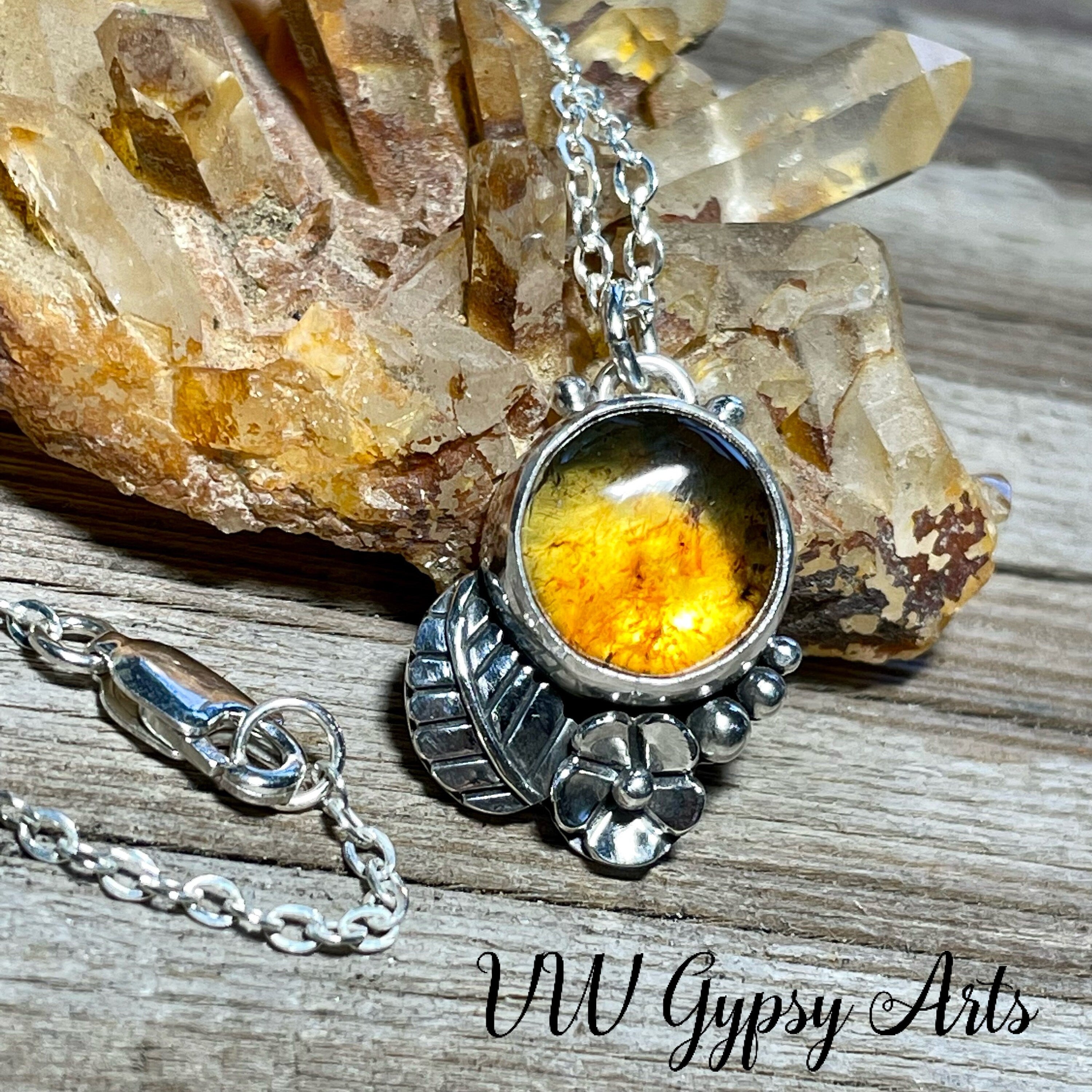 Sterling Silver Small Amber Pendant Necklace – Dandy Rocks Jewellery