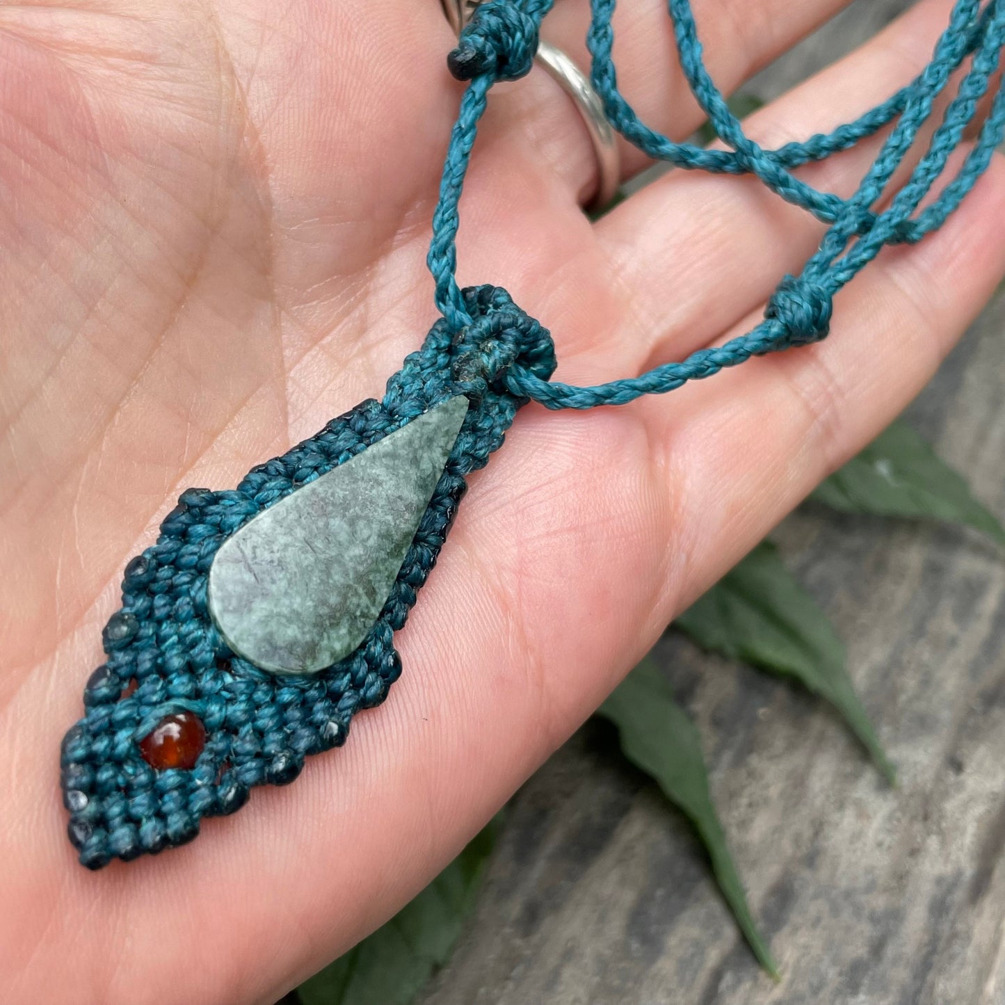 Jade Maroon & Green Macrame Necklace Pendant