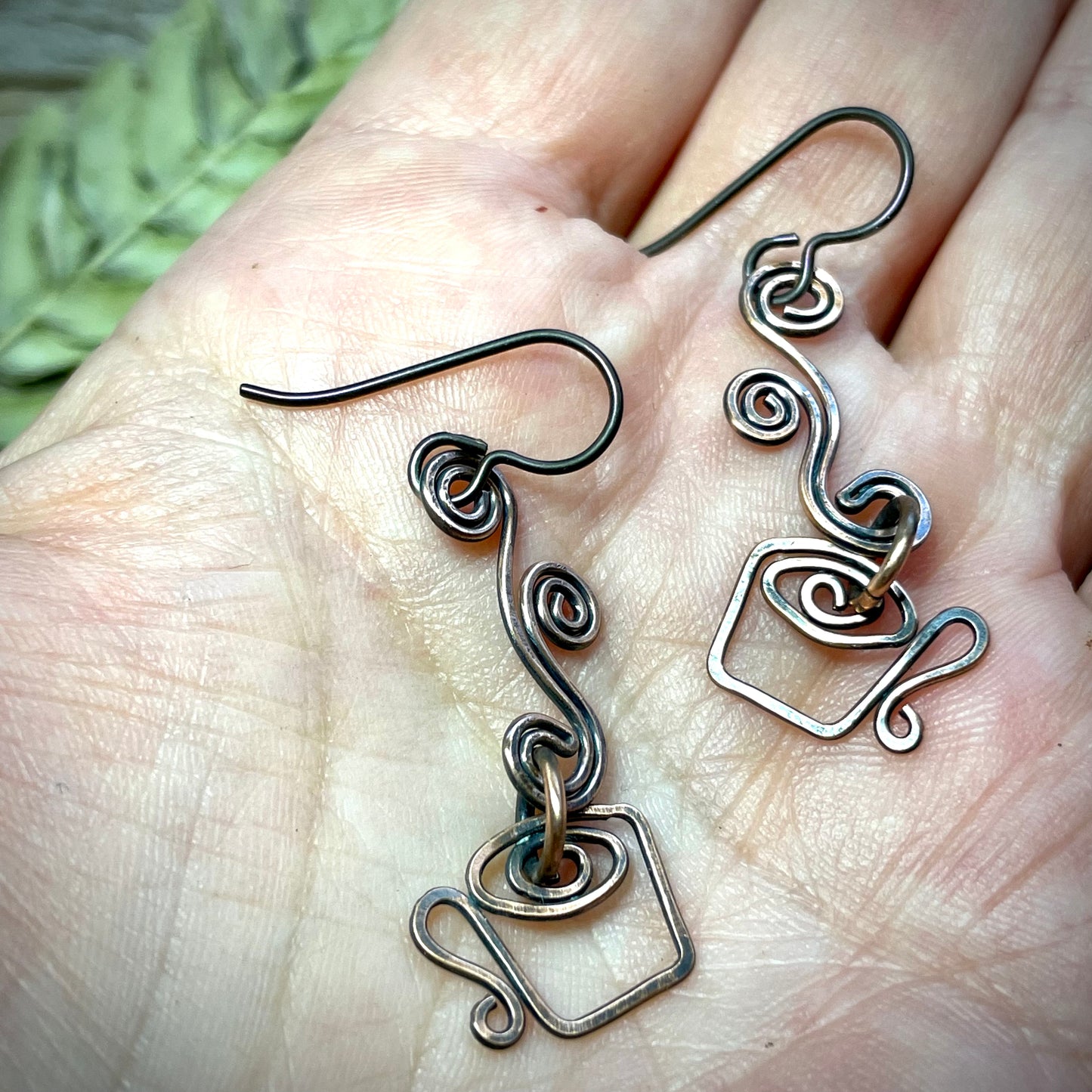 Coffee & Tea Swirls Earrings Hypo